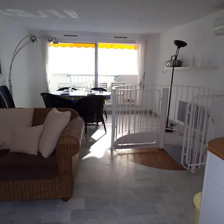 3 Pieces Avec Piscine Sur La Plage, Proche Commerces - Fr-1-328-166 Apartmán