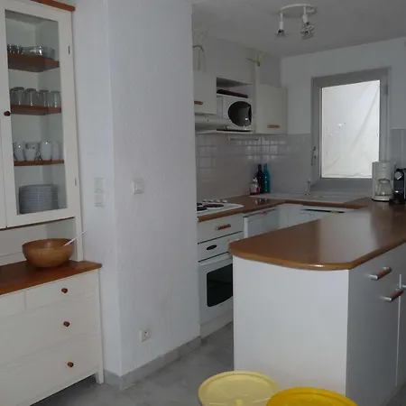 3 Pieces Avec Piscine Sur La Plage, Proche Commerces - Fr-1-328-166 Apartmán